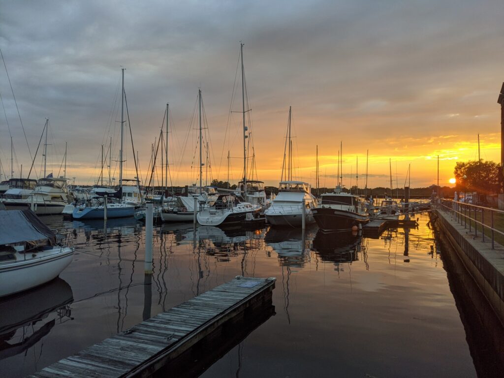 New Bern Grand Marina